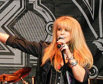 Vocalist Janet Gardner Talks JSRG and Vixen – go.Jimmy.go